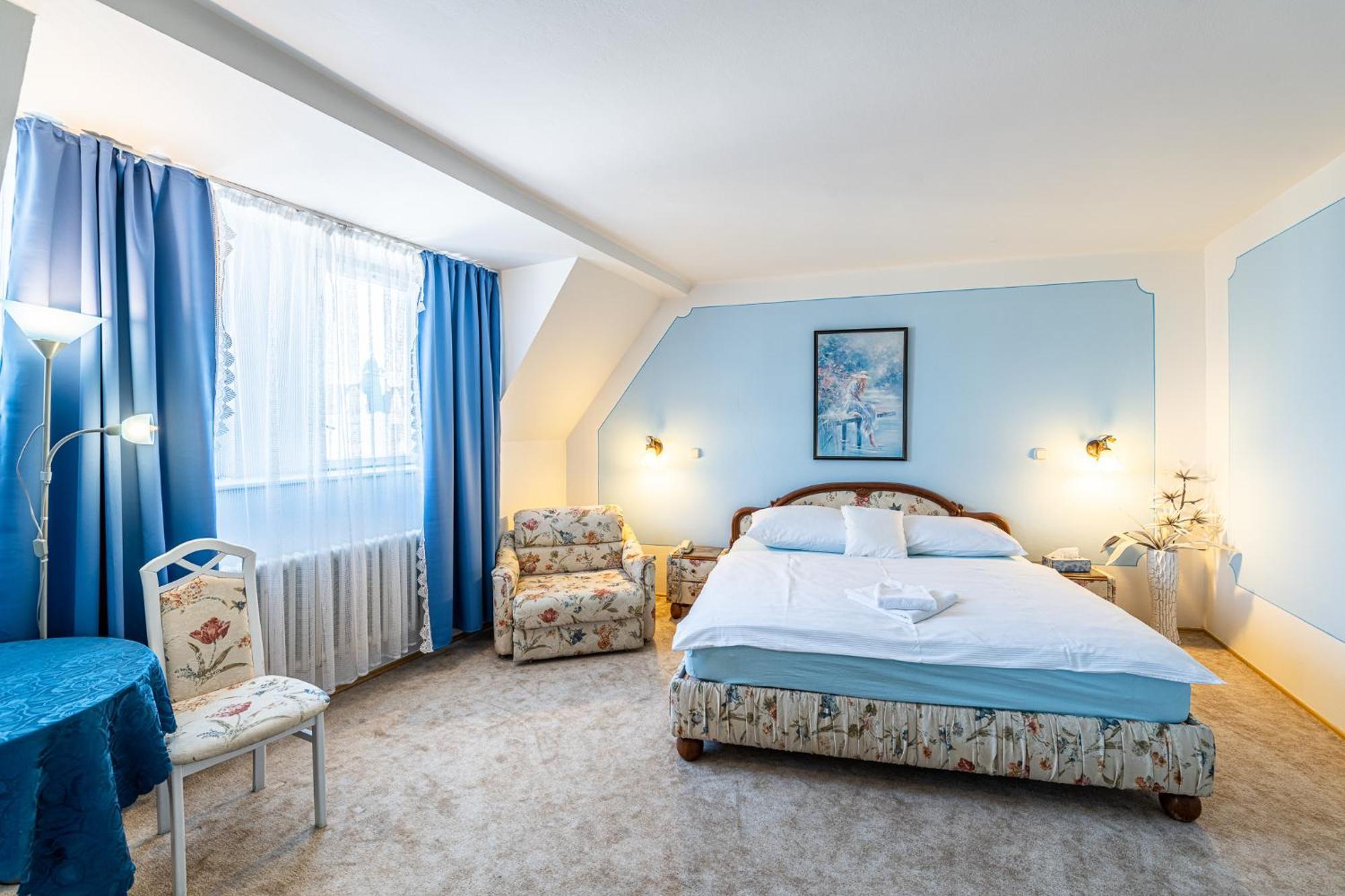 Hotel Trumf Mlada Boleslav Ngoại thất bức ảnh